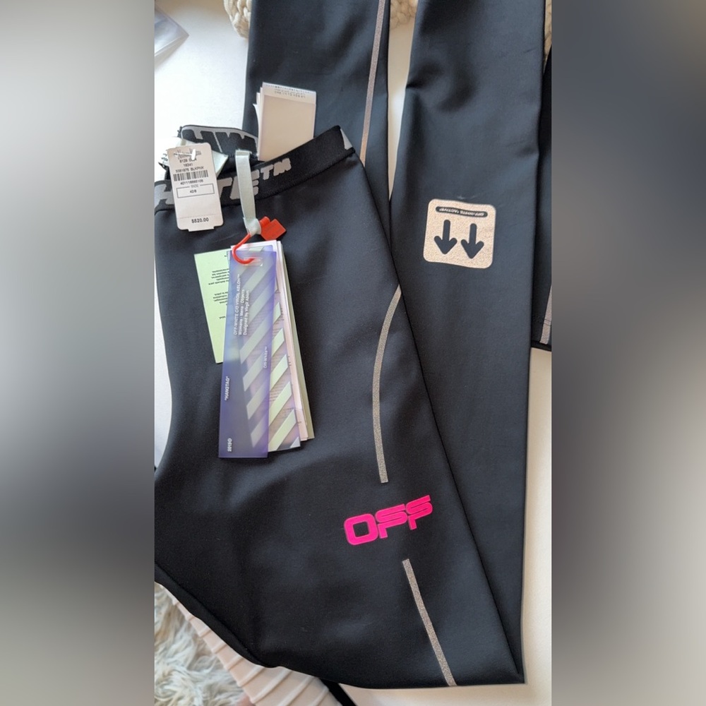 Off-white Black & Pink 'Off' Active Leggings